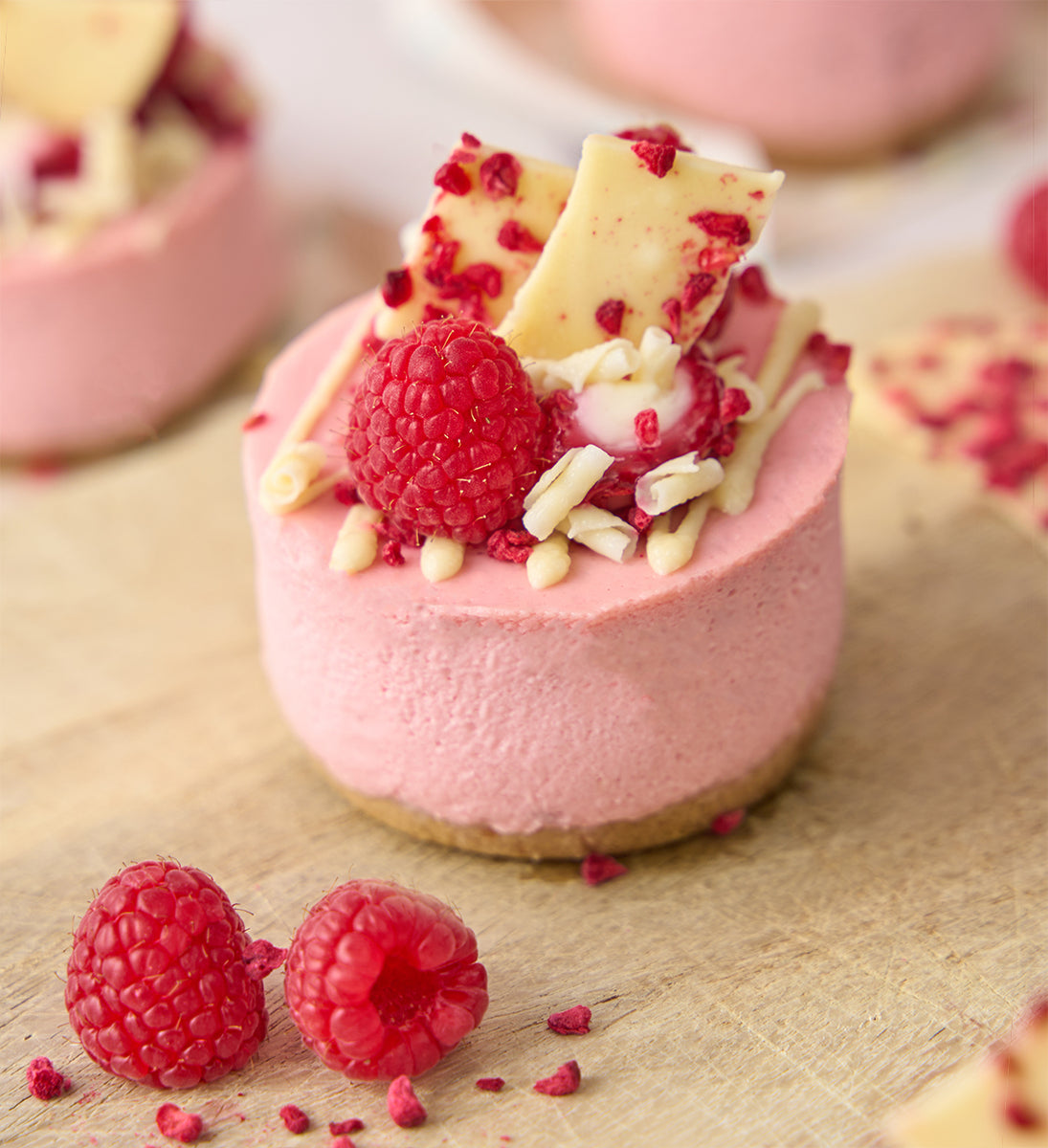 Raspberry and White Chocolate Mini Cheesecake Box – Lola's
