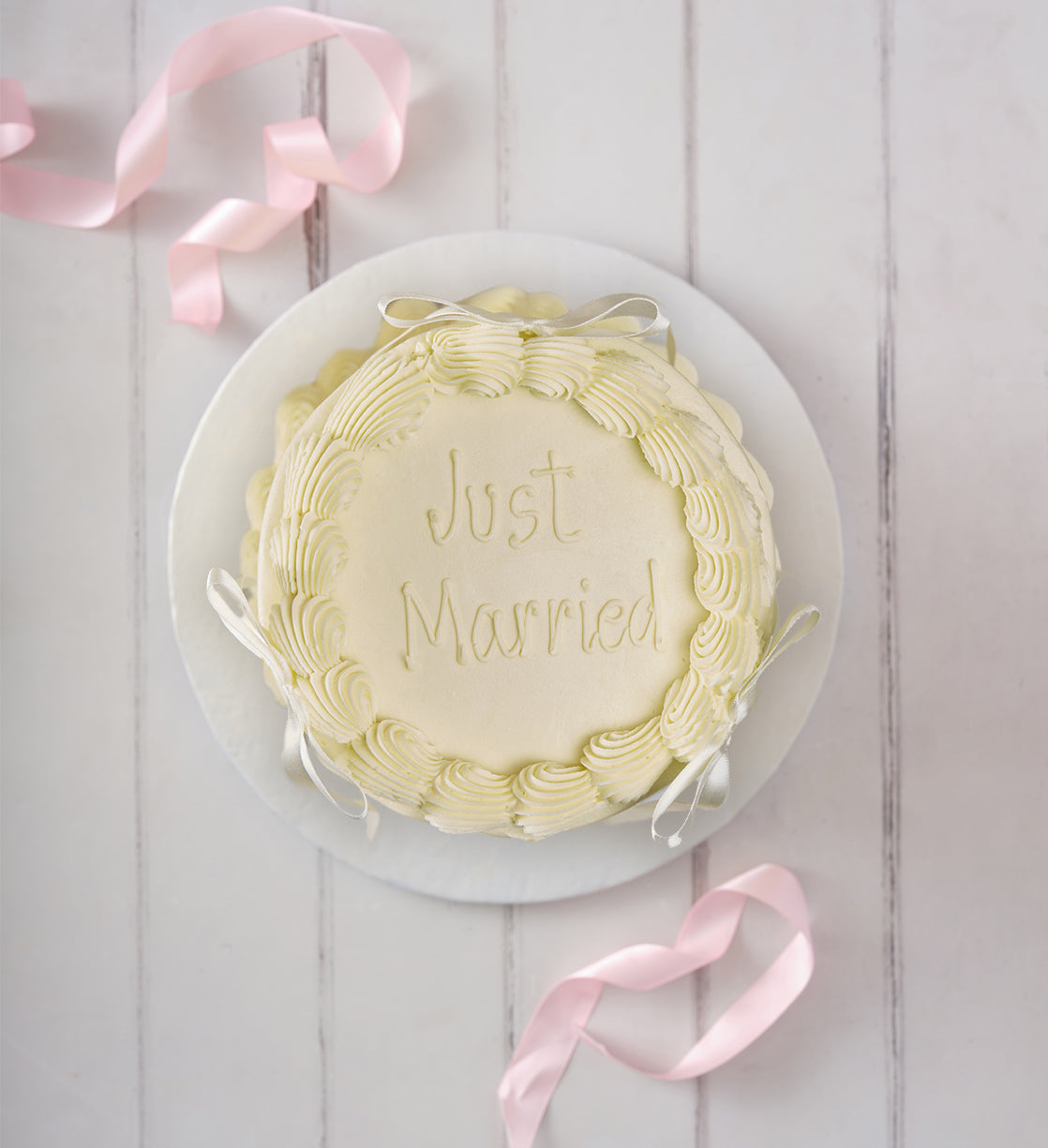 White Vintage Cake | Order Online & Enjoy Home Delivery in London – Lola's
