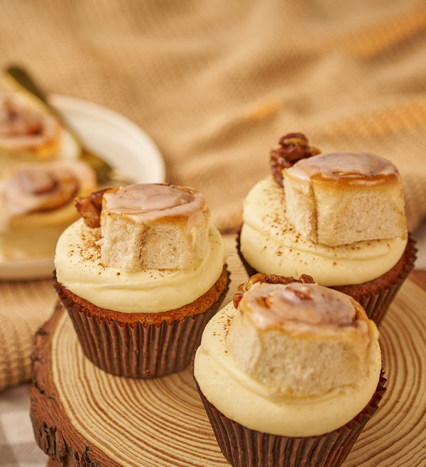 Cinnamon Bun Cupcake Box