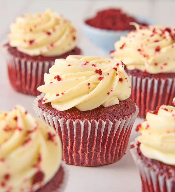 Red Velvet Nationwide Cake and Red Velvet Cupcakes Bundle