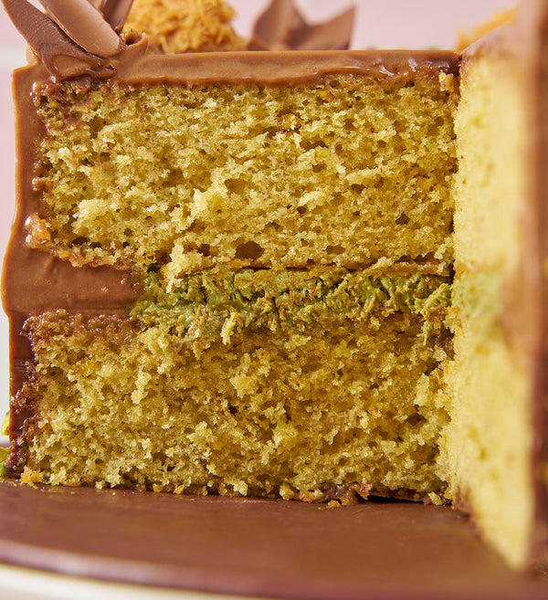 Chocolate Pistachio Kunafa Cake